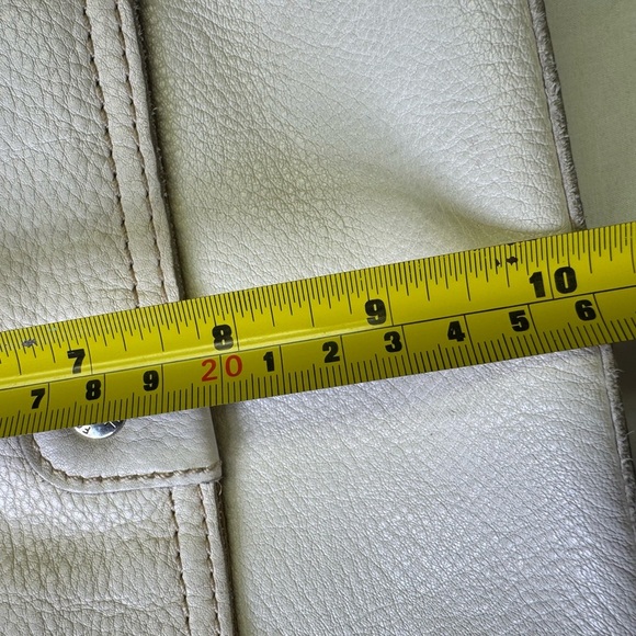 Fossil off-white Leather Crossbody Bag - Picture 12 of 12